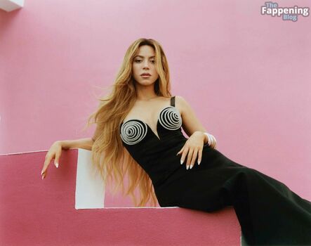 Shakira / shakirashakira Nude Leaks OnlyFans Photo 1170