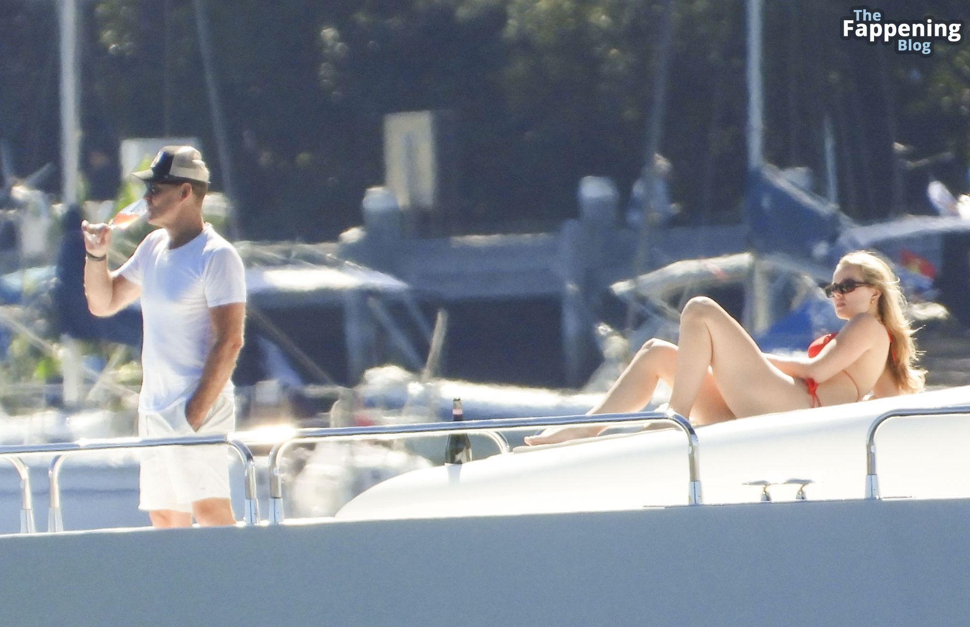 Jemma Donovan Enjoys a Day on Sydney Harbour Aboard a Luxury Yacht with Her Father (21 Photos)