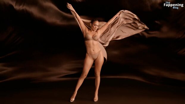 Jennifer Lopez / jlo Nude Leaks Photo 12907