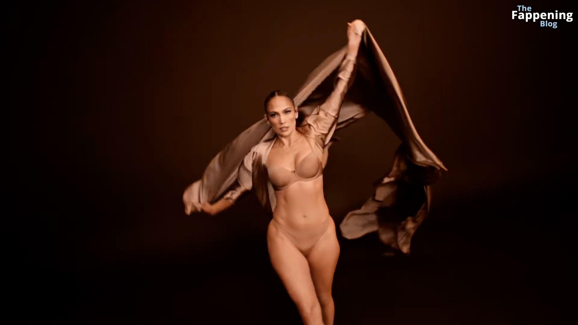 Jennifer-Lopez-Sexy-18-thefappeningblog.com_.jpg
