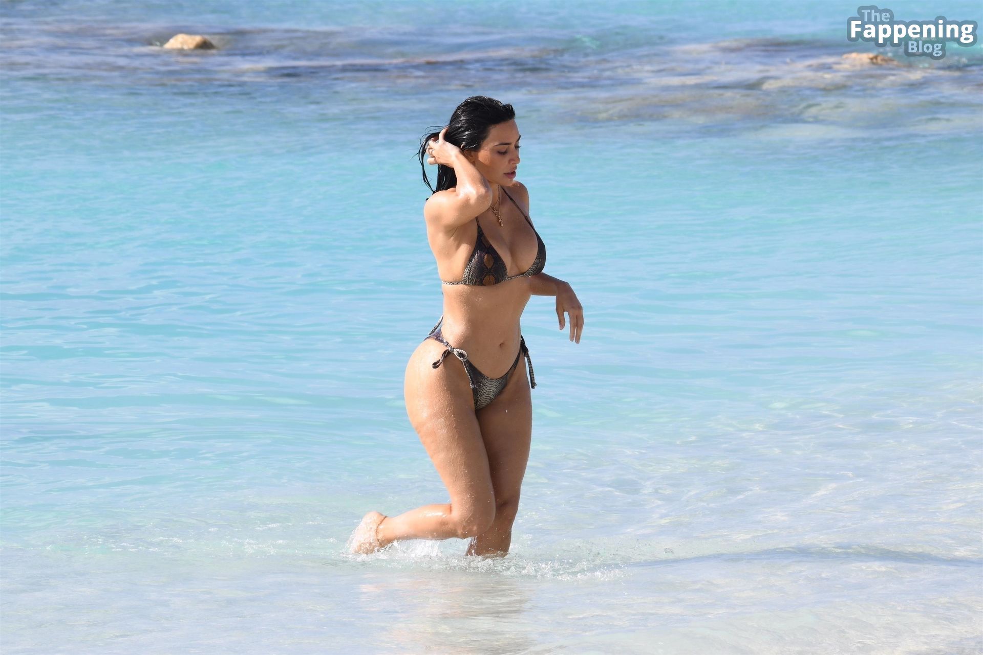 Kim, Khloe &amp; Kourtney Kardashian Sizzle in Bikinis in the Turks and Caicos Sand During Vacay Getaway (45 Photos)