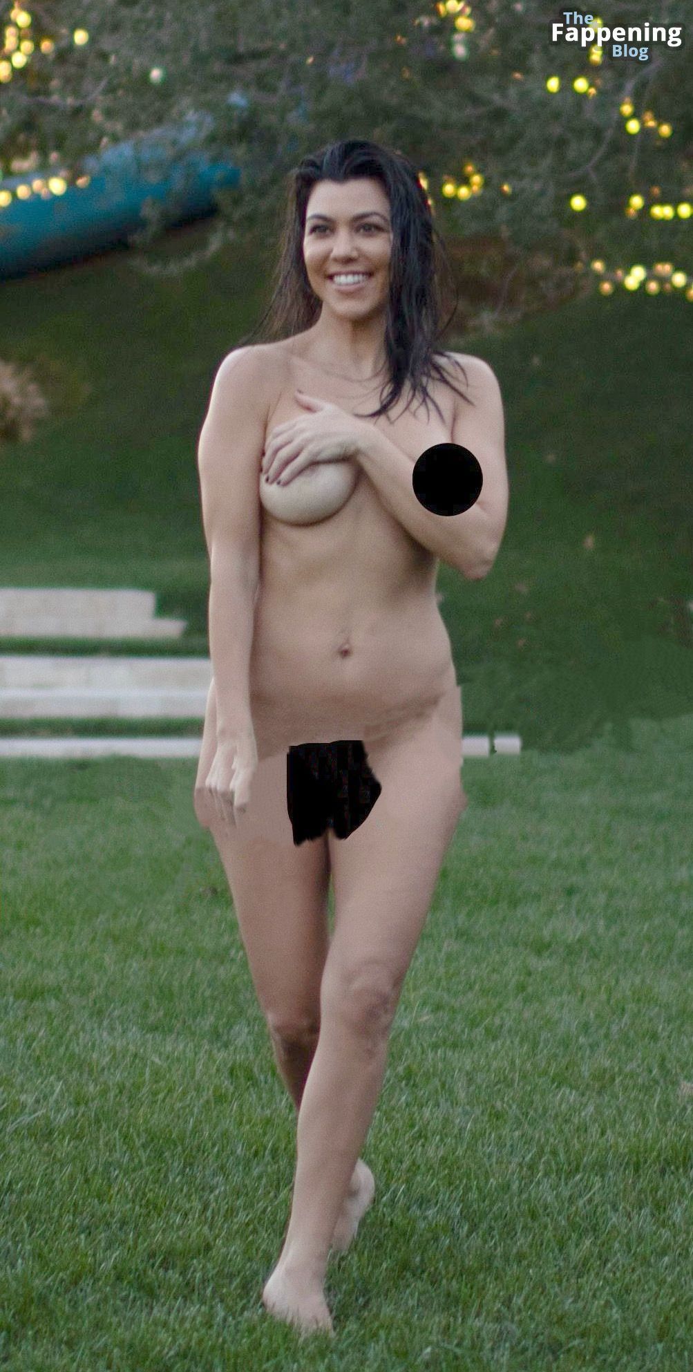 Kourtney-Kardashian-Nude-Leaked-4-thefappeningblog.com_.jpg