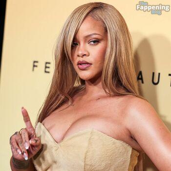 Rihanna / badgalriri Nude Leaks OnlyFans Photo 11702