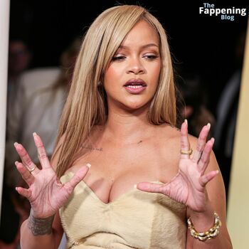 Rihanna / badgalriri Nude Leaks OnlyFans Photo 11716