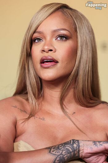 Rihanna / badgalriri Nude Leaks OnlyFans Photo 11740