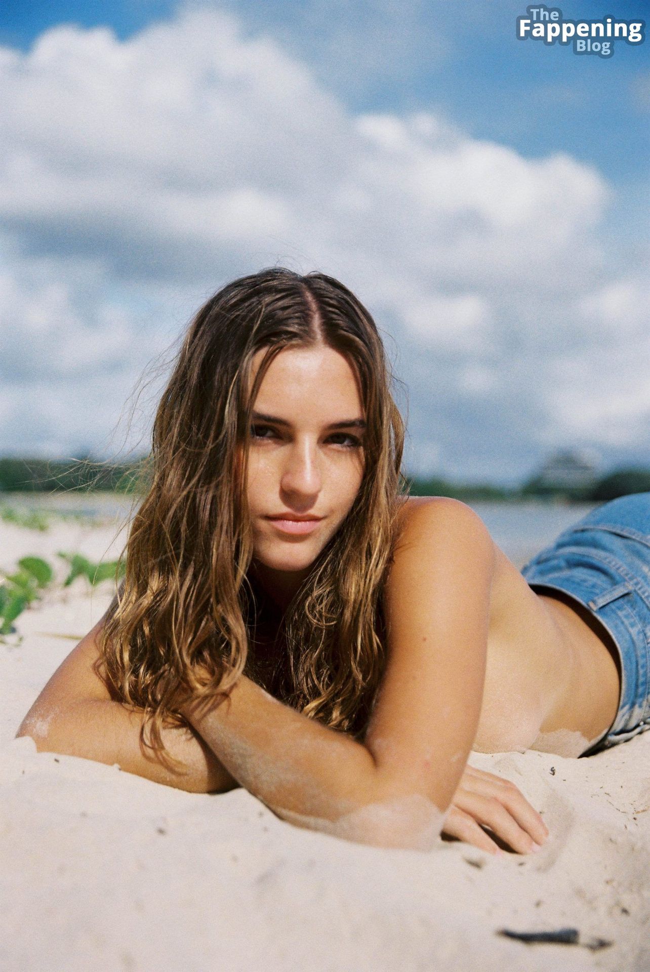 Emily Feld Shows Off Her Beauty in a Hot Shoot by Oliver Minnett (59 Photos)