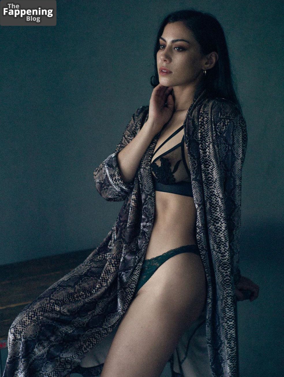 Jasmine Jardot Nude &amp; Sexy Collection (9 Photos)