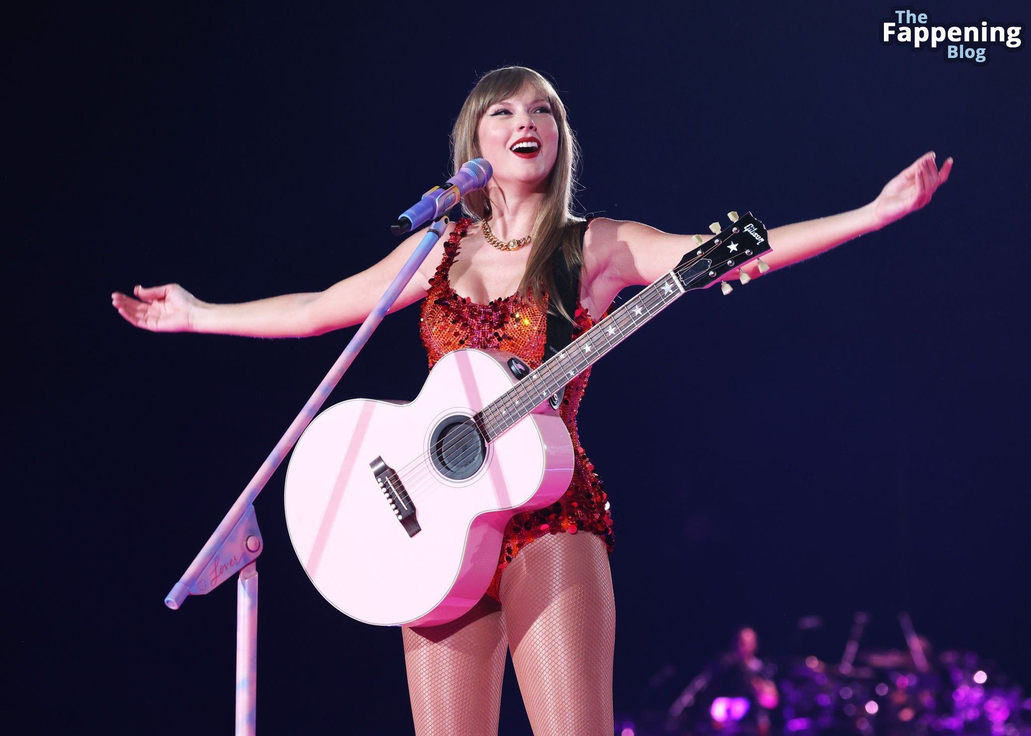 Taylor-Swift-19-thefappeningblog.com_.jpg