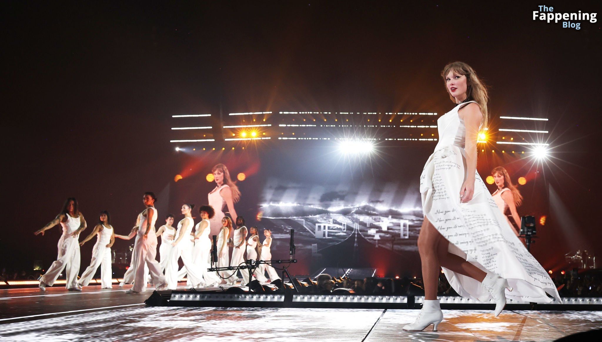 Taylor-Swift-52-thefappeningblog.com_.jpg