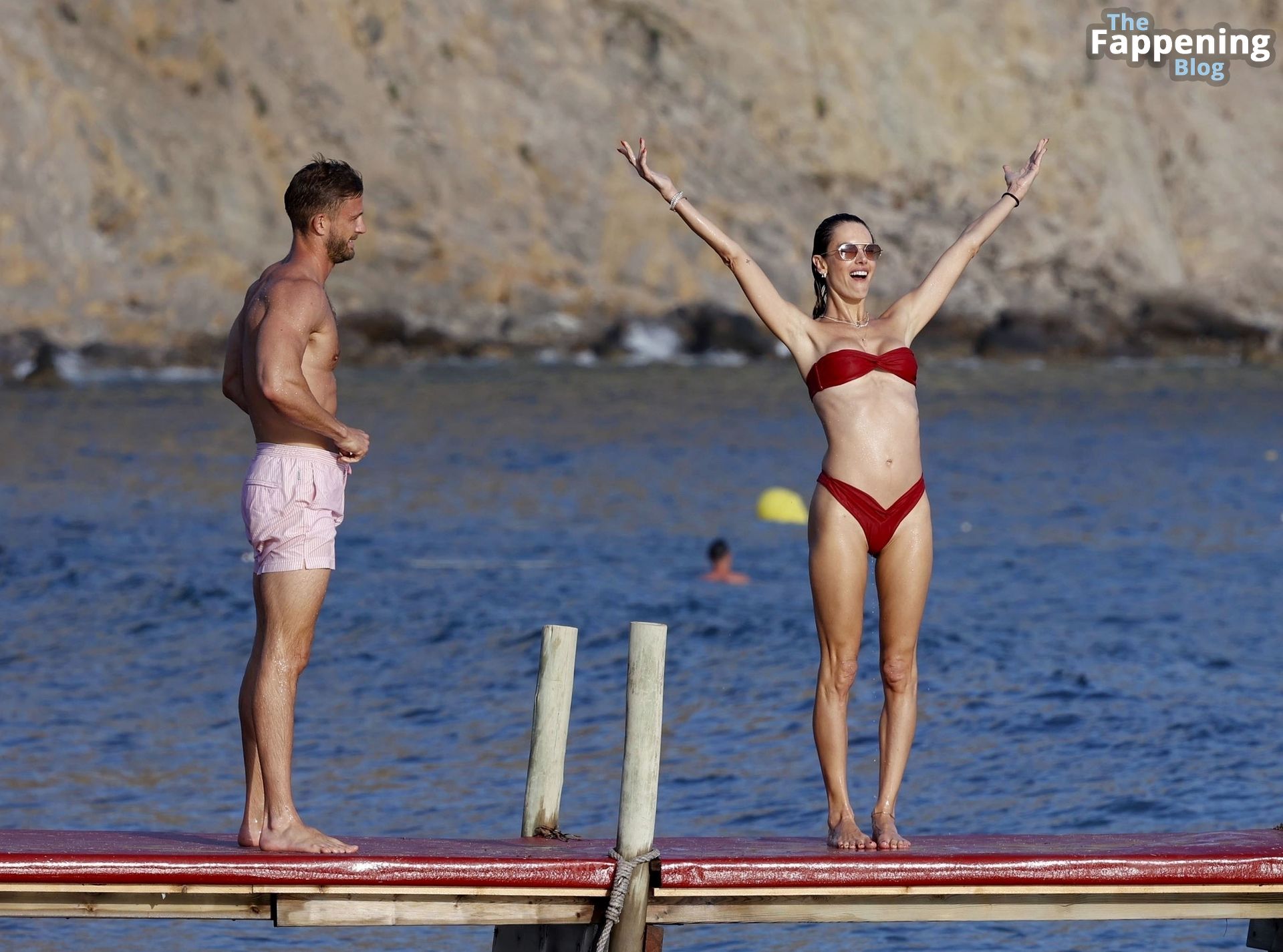 Alessandra Ambrosio is Seen with Alexander Smurfit Enjoying a Swim Together in Ibiza (39 Photos)