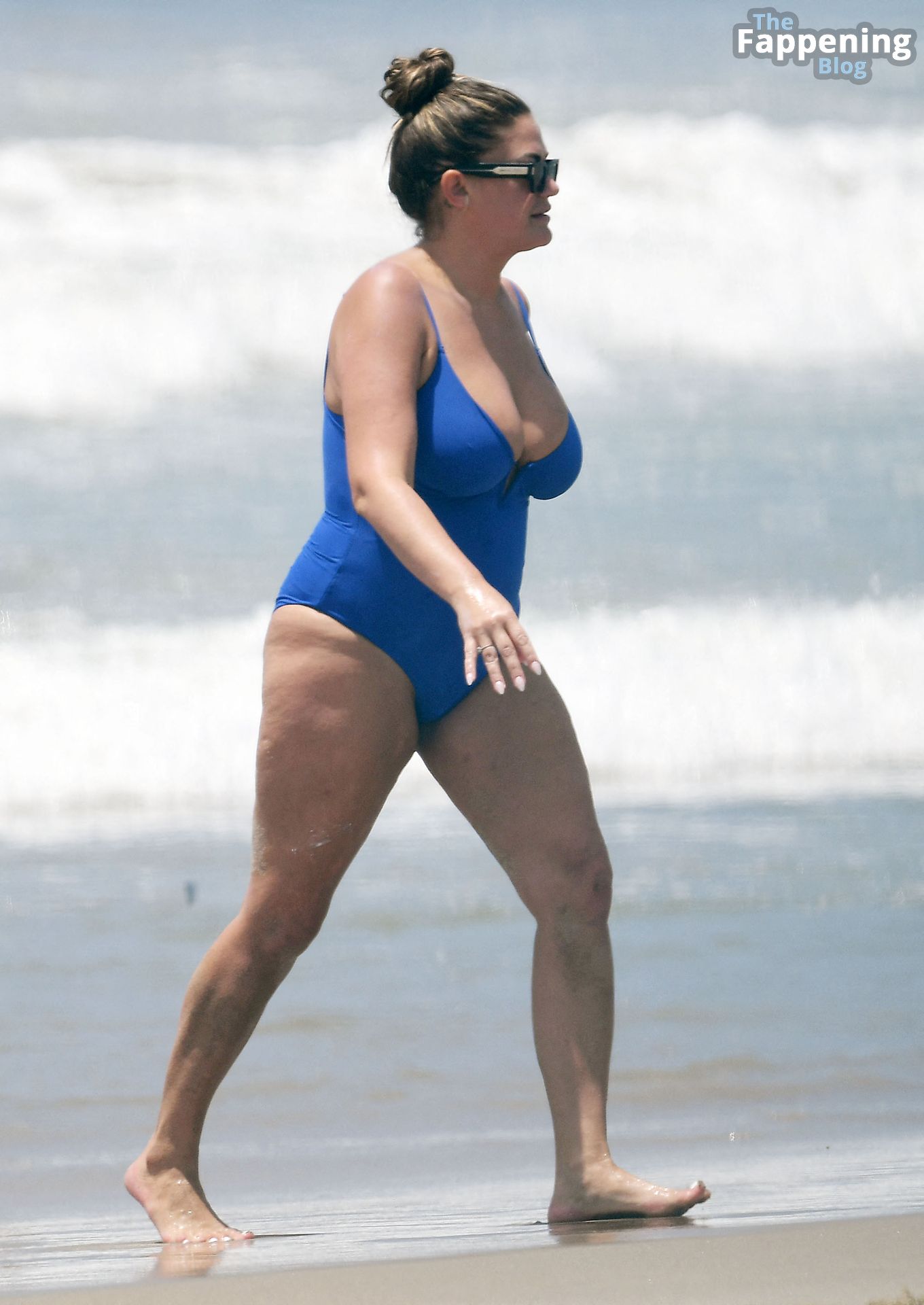 Brittany Cartwright Displays Her Curves on the Beach (20 Photos)