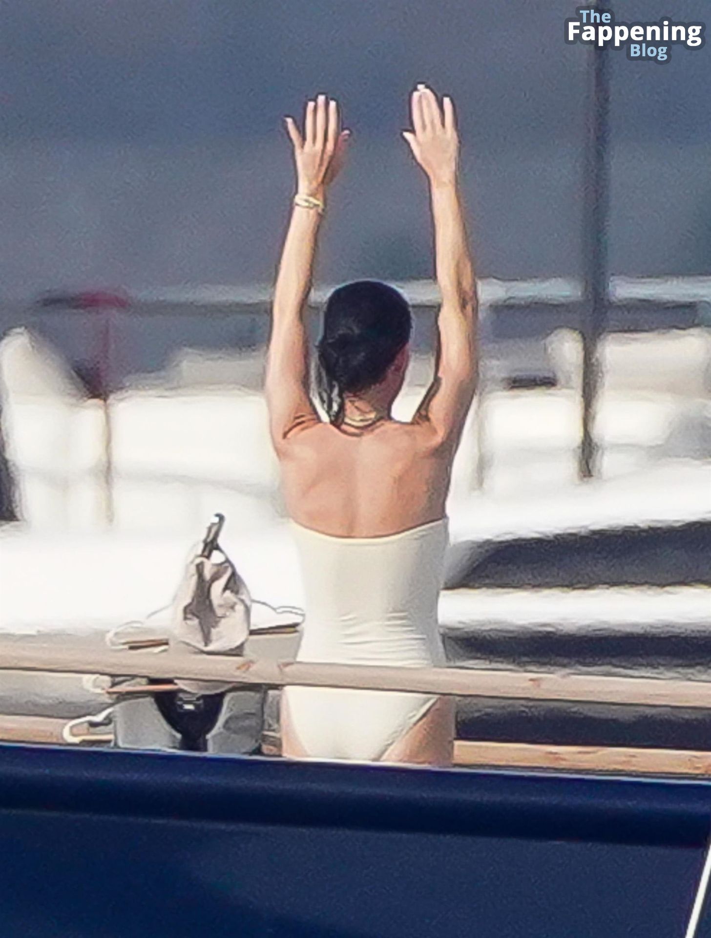 Katy Perry Enjoys Her Summer Holidays in St-Tropez (8 Photos)