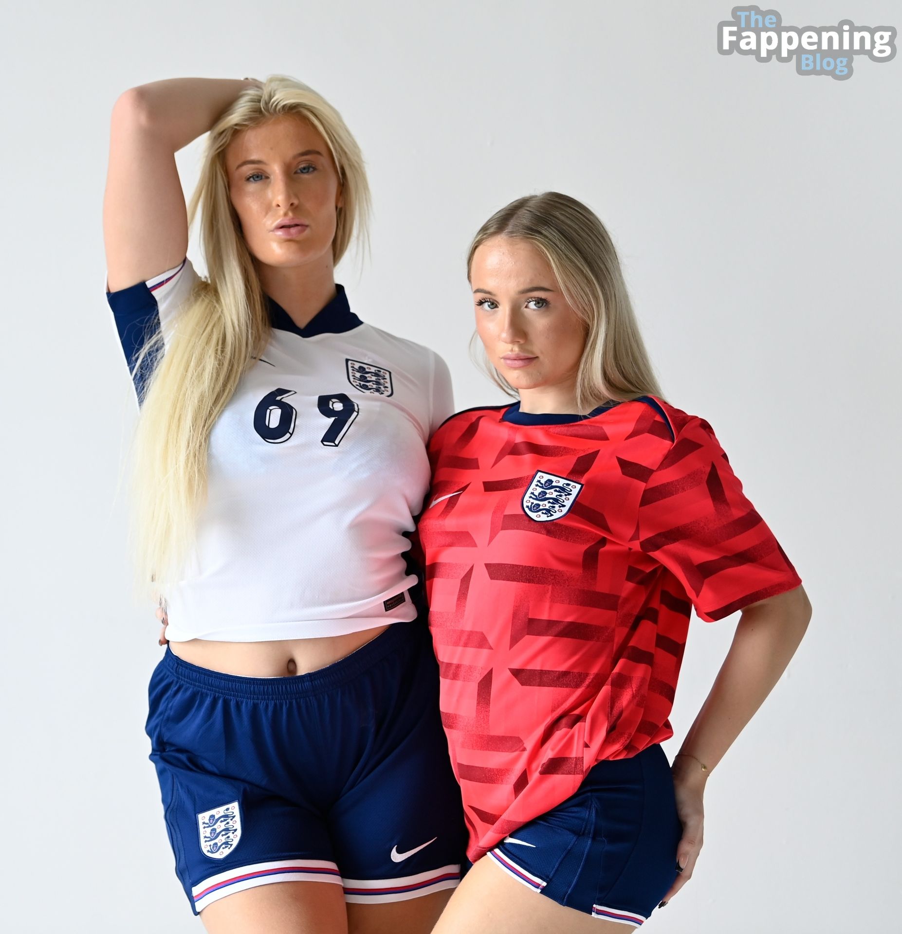 Sophia Isabella Smith Stuns in Her England Kit (Photos)