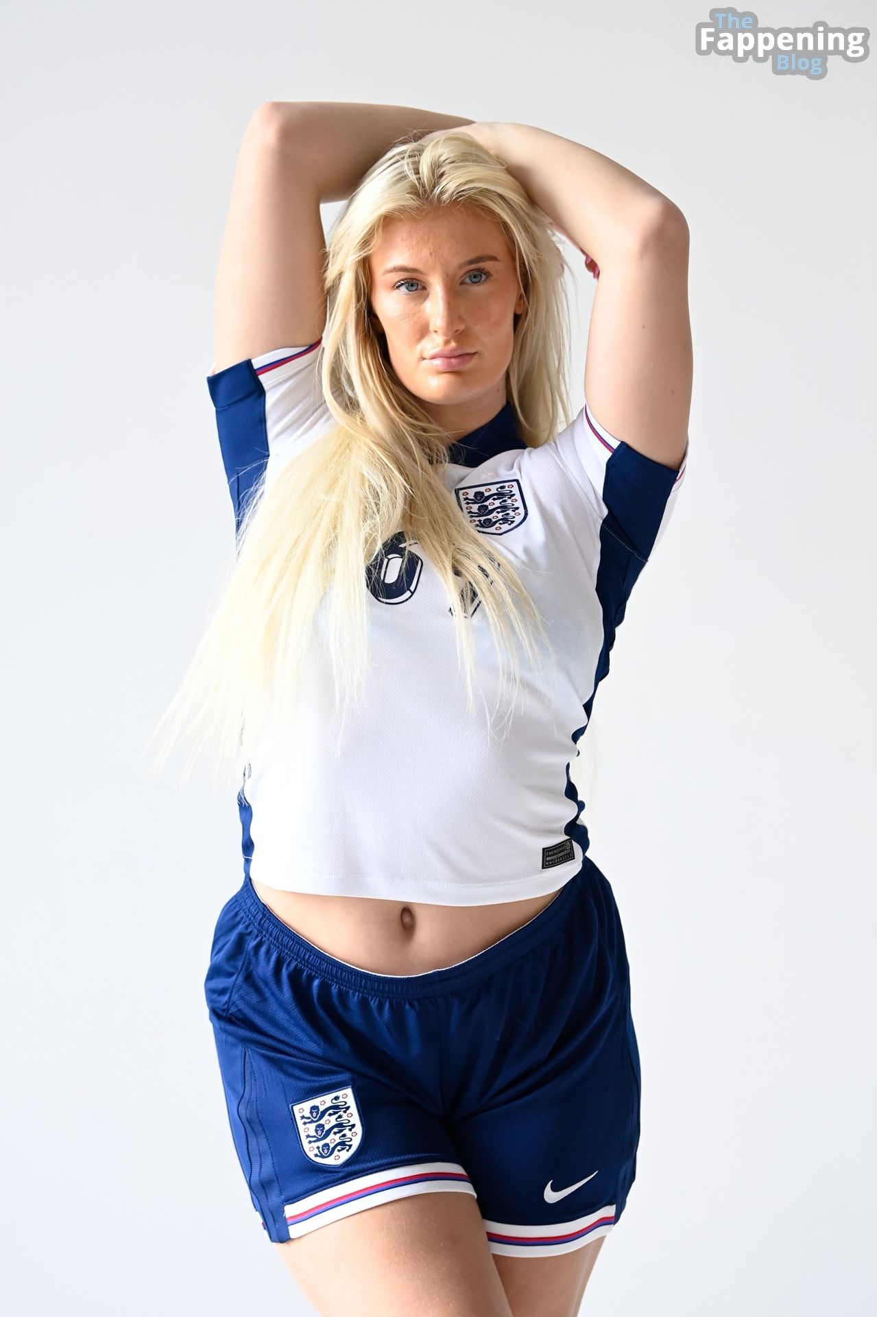 Sophia Isabella Smith Stuns in Her England Kit (Photos)