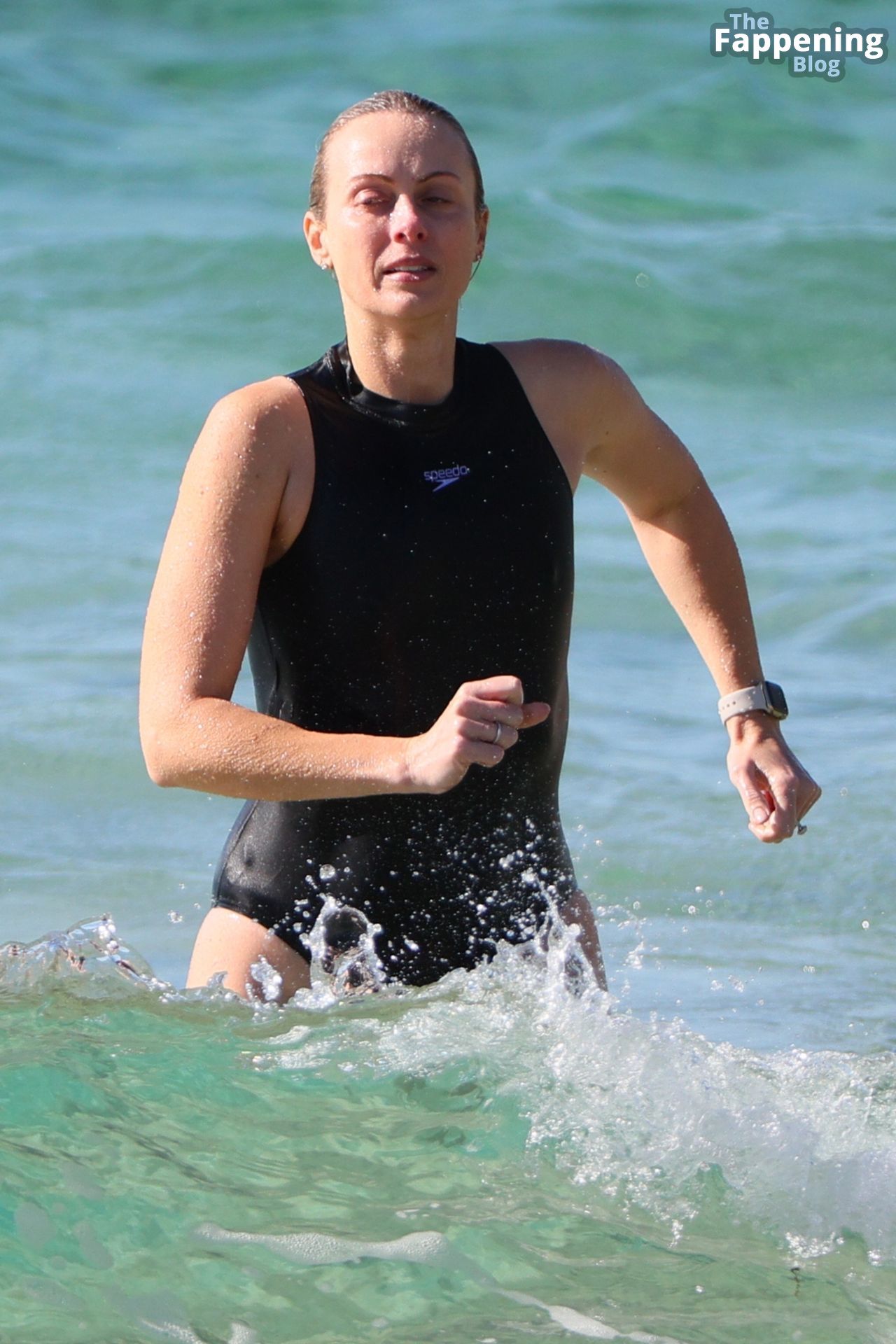 Sylvia Jeffreys Enjoys a Morning Swim at Bronte Beach (76 Photos)