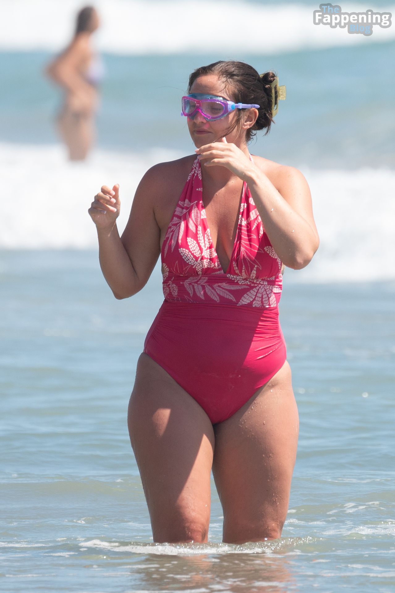 Jacqueline Jossa Has Fun in the Sun on the Beach in Spain (92 Photos)