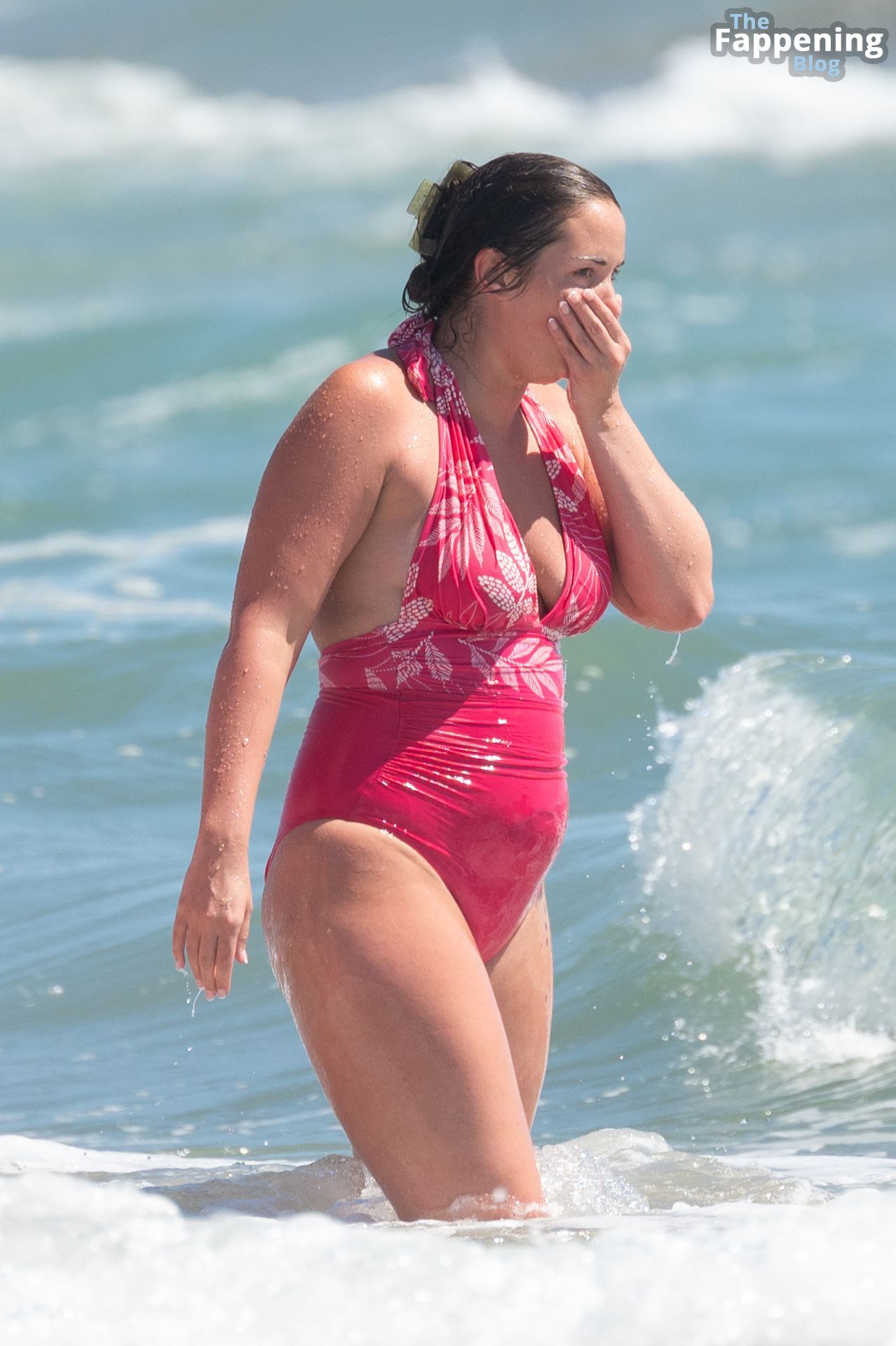 Jacqueline Jossa Has Fun in the Sun on the Beach in Spain (92 Photos)