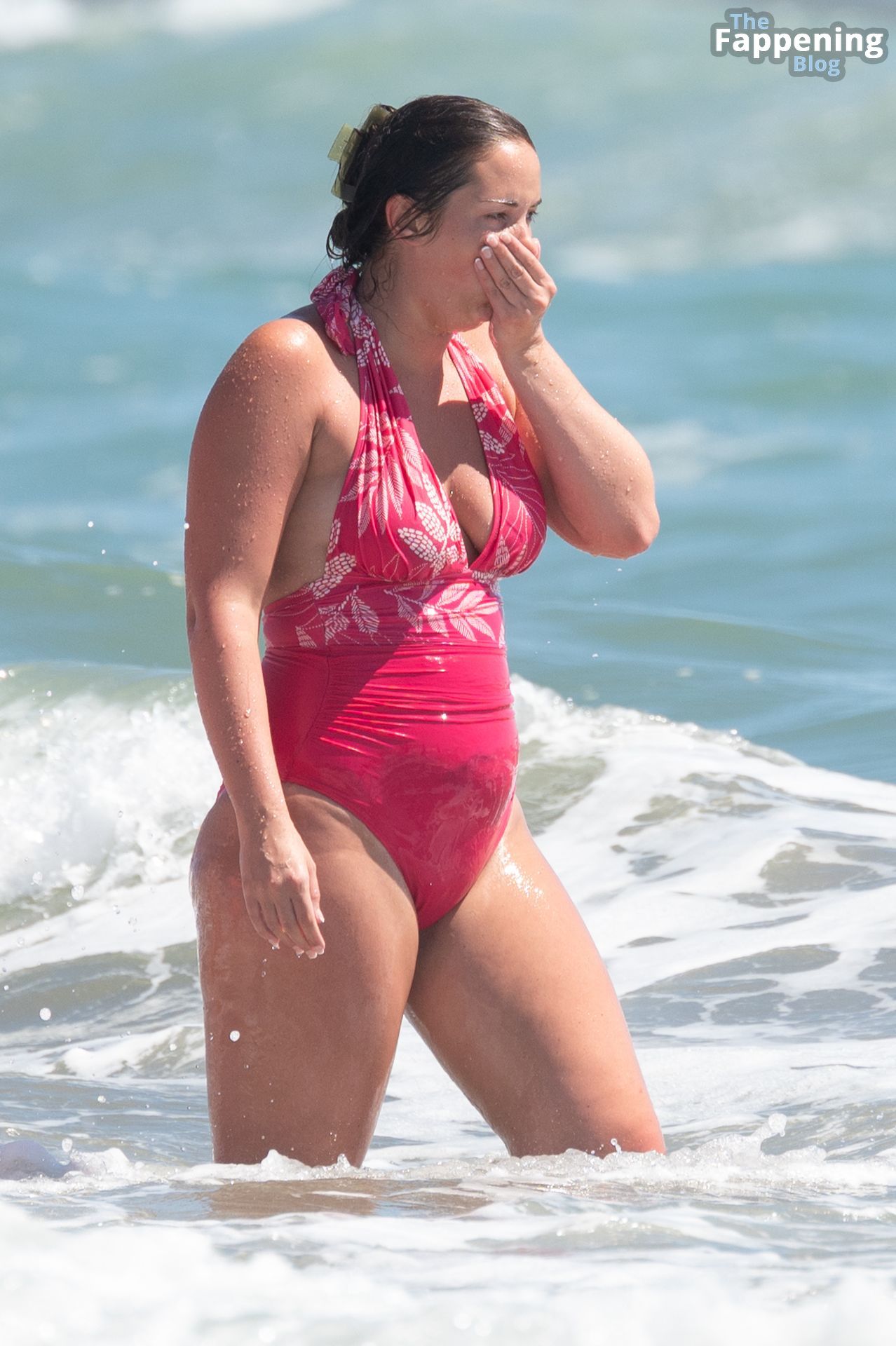 Jacqueline Jossa Has Fun in the Sun on the Beach in Spain (92 Photos)