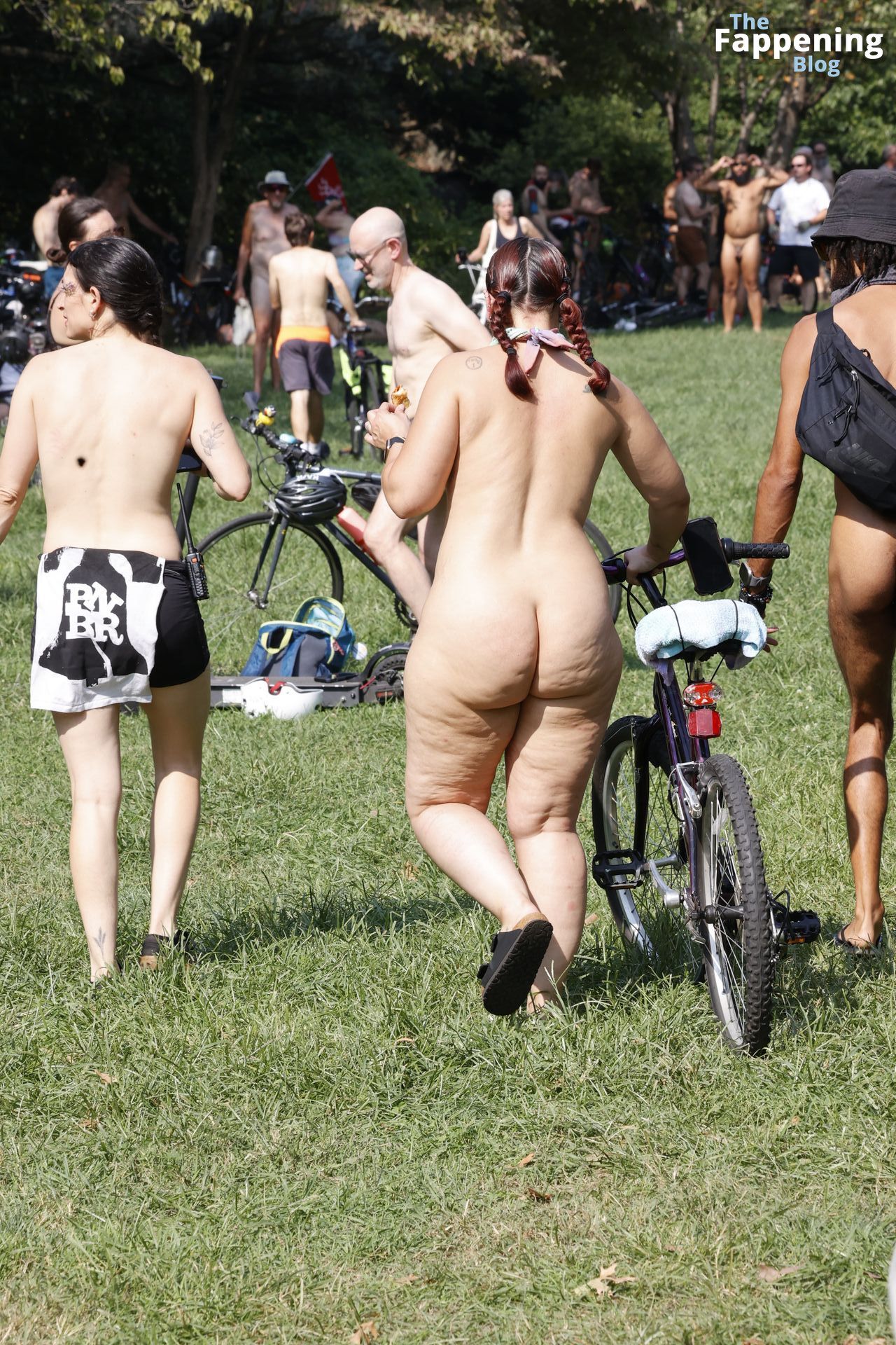 Philadelphia Naked By Race Event Near Kelly Drive (80 Photos)