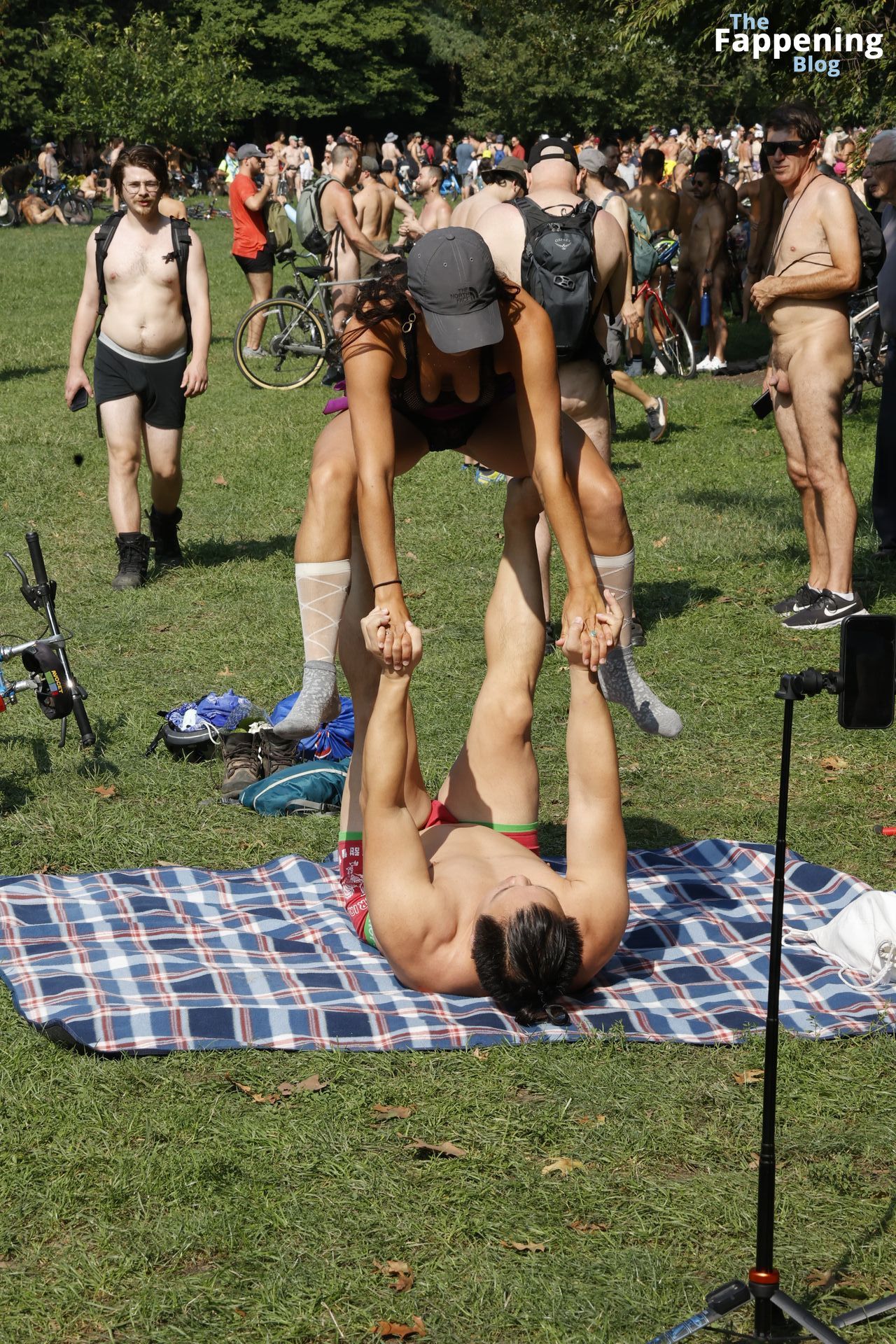 Philadelphia Naked By Race Event Near Kelly Drive (80 Photos)