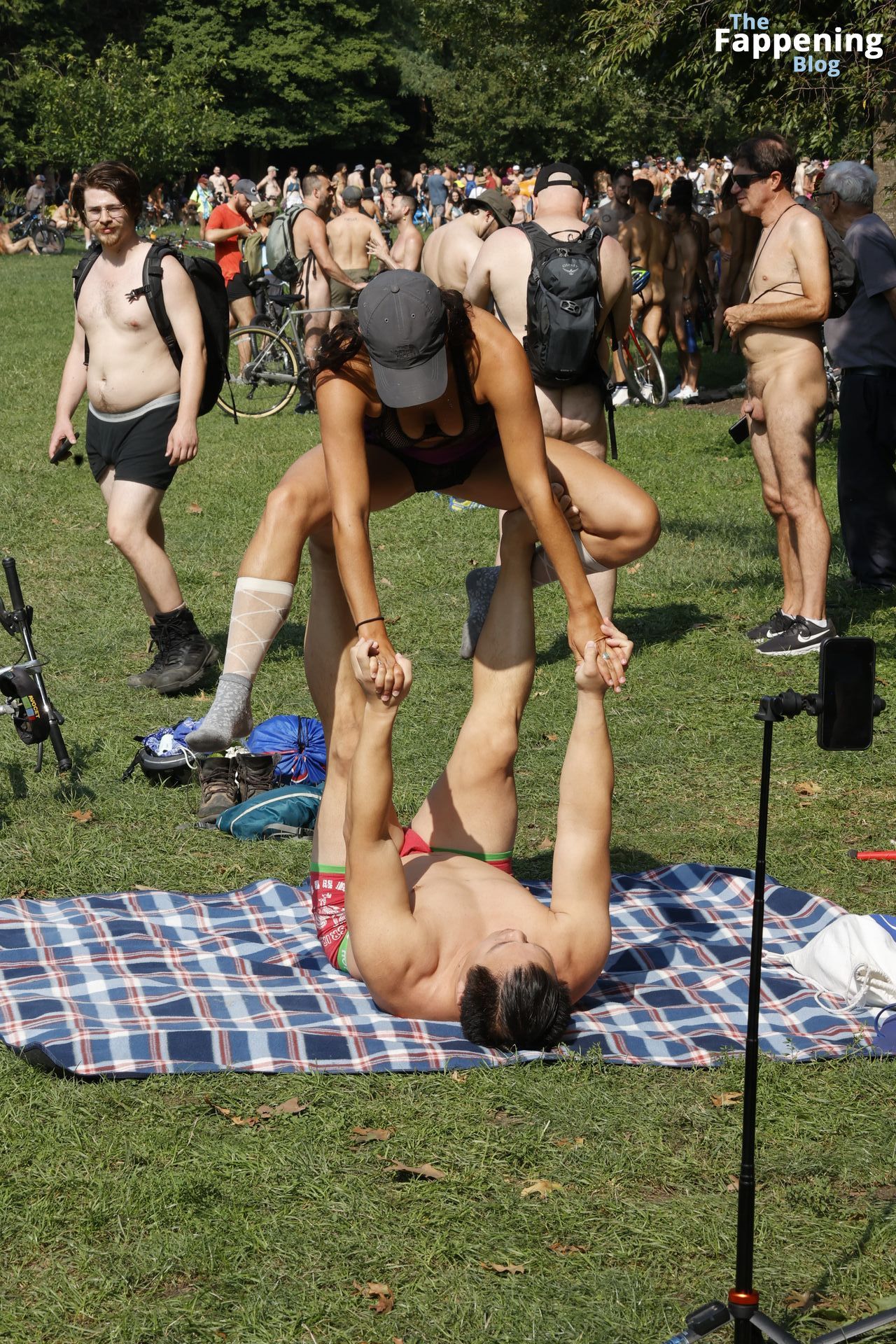 Philadelphia Naked By Race Event Near Kelly Drive (80 Photos)