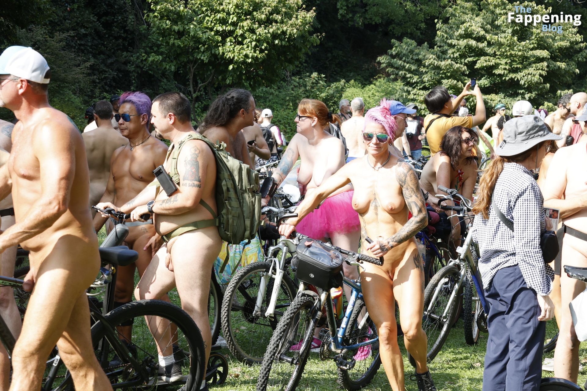 Philadelphia Naked By Race Event Near Kelly Drive (80 Photos)