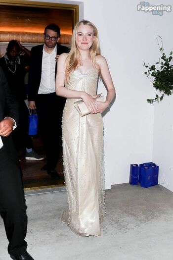 Dakota Fanning / dakotafanning Nude Leaks Photo 885