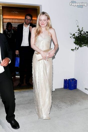 Dakota Fanning / dakotafanning Nude Leaks Photo 888