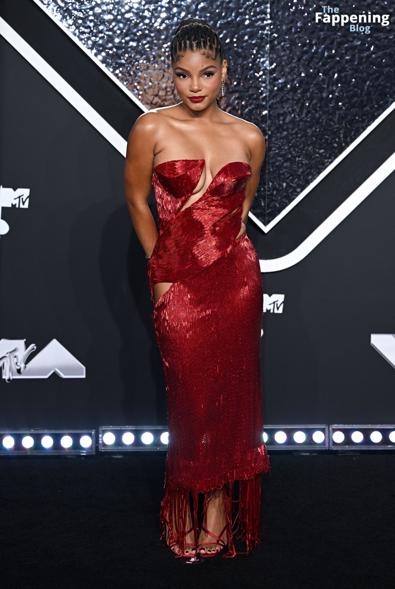 Halle Bailey Shows Off Her Assets at the VMAs (84 Photos)