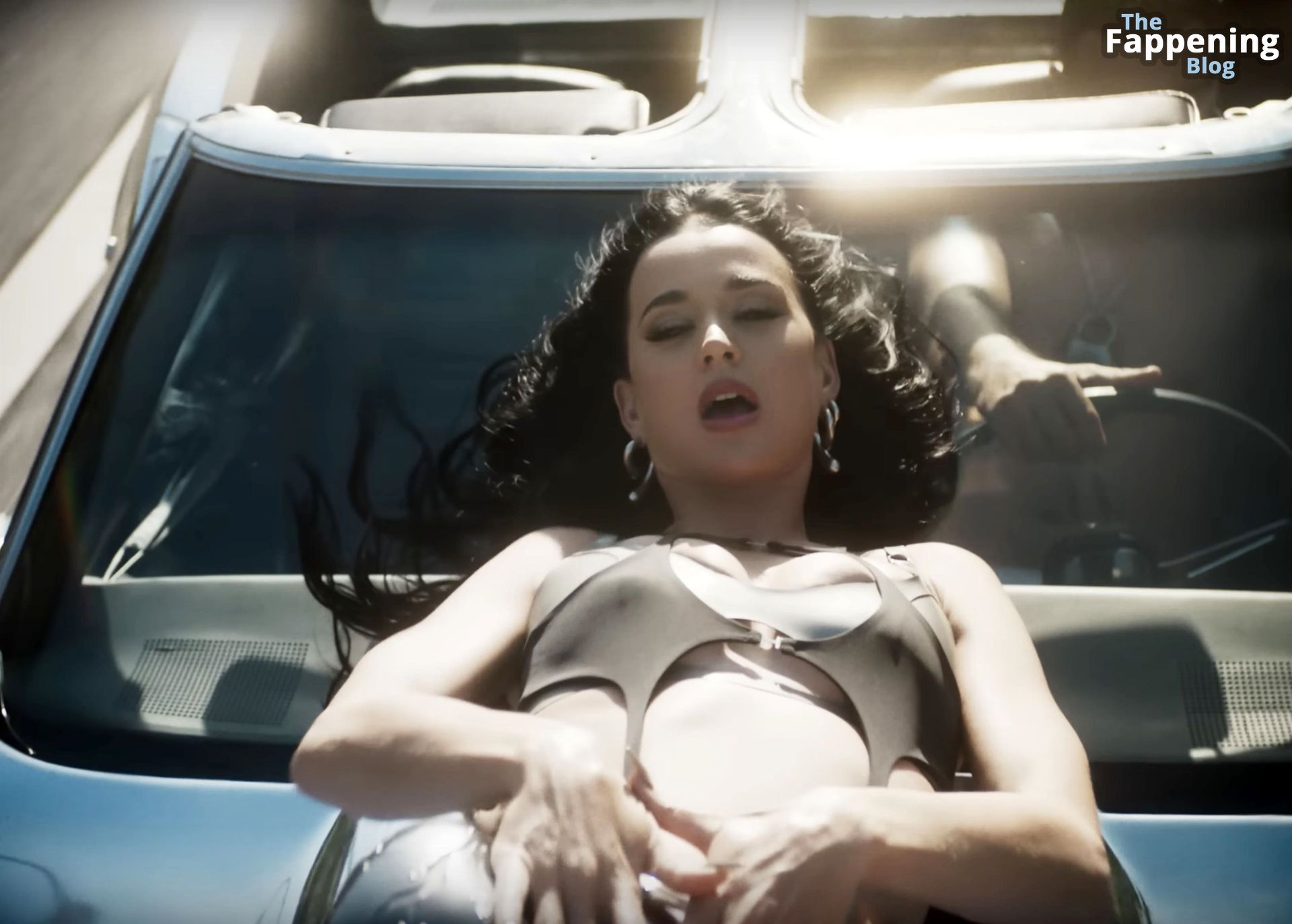 Katy Perry Steams Up the Screen in a New Sexy Video for Her Latest Single I’m His He’s Mine (35 Pics)