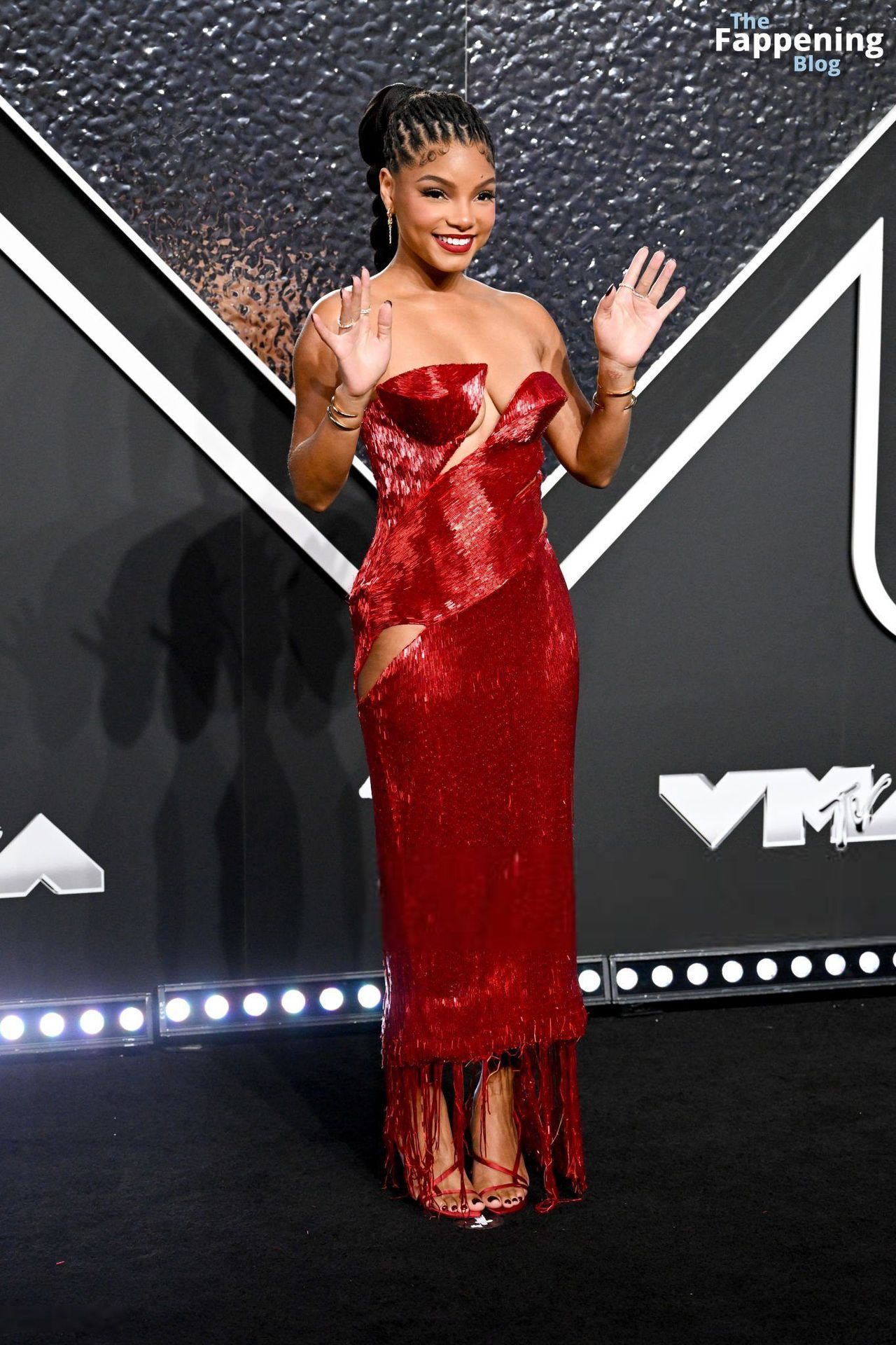 Halle Bailey Shows Off Her Assets at the VMAs (84 Photos)