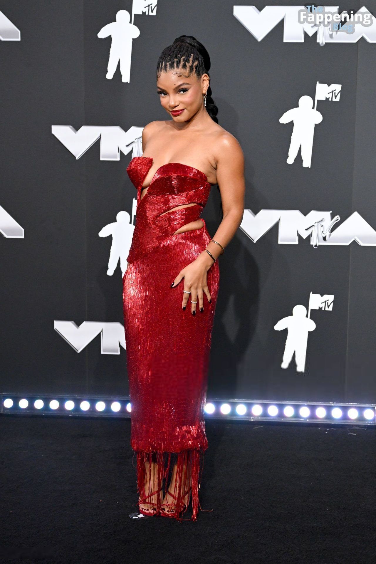 Halle Bailey Shows Off Her Assets at the VMAs (84 Photos)