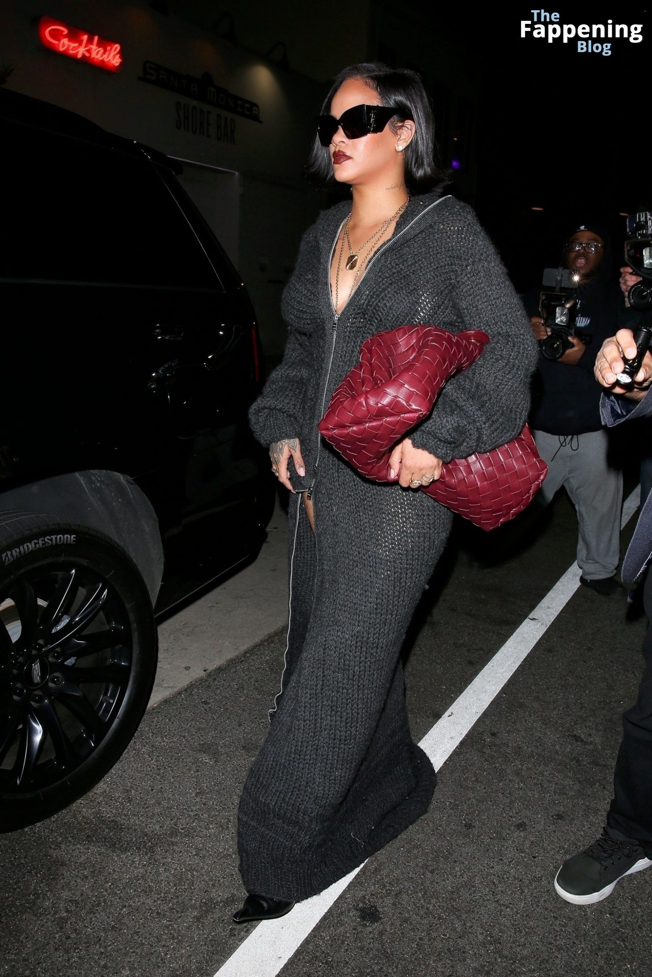 Rihanna Displays Her Assets at Giorgio Baldi (55 Photos)