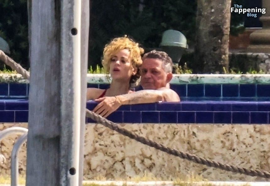 Candela Marquez &amp; Alejandro Sanz Pack on the PDA During a Day by the Pool in Miami (54 Photos)