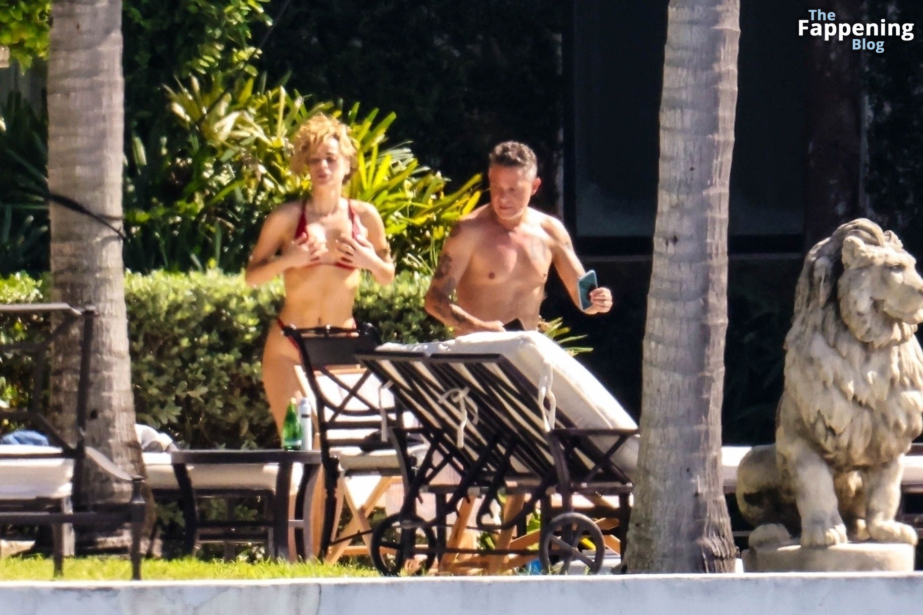 Candela Marquez &amp; Alejandro Sanz Pack on the PDA During a Day by the Pool in Miami (54 Photos)