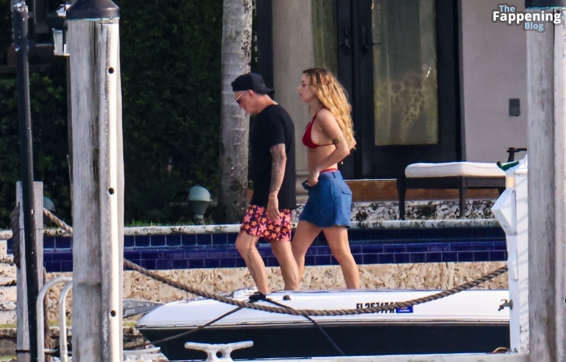 Candela Marquez &amp; Alejandro Sanz Pack on the PDA During a Day by the Pool in Miami (54 Photos)