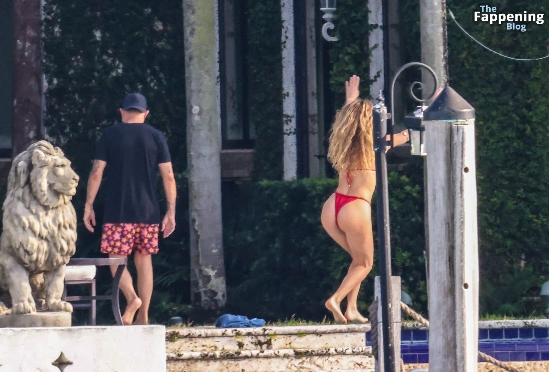 Candela Marquez &amp; Alejandro Sanz Pack on the PDA During a Day by the Pool in Miami (54 Photos)