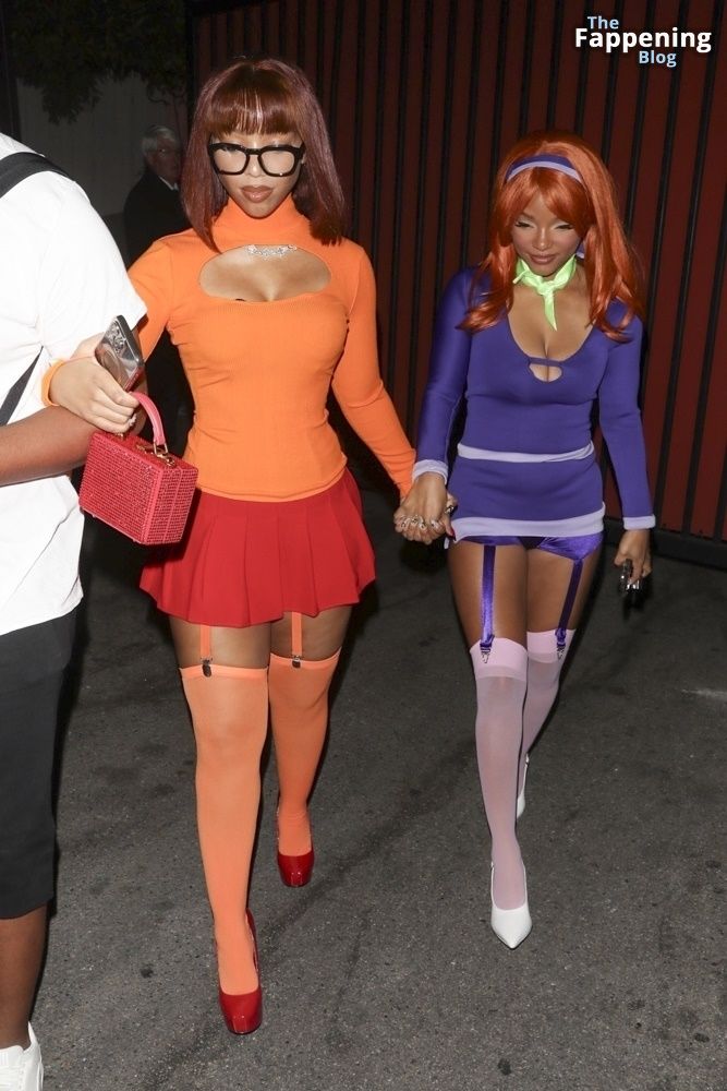 Halle Bailey &amp; Chloe Bailey Stun in Scooby-Doo Costumes at Kendall’s Halloween Party (81 Photos)