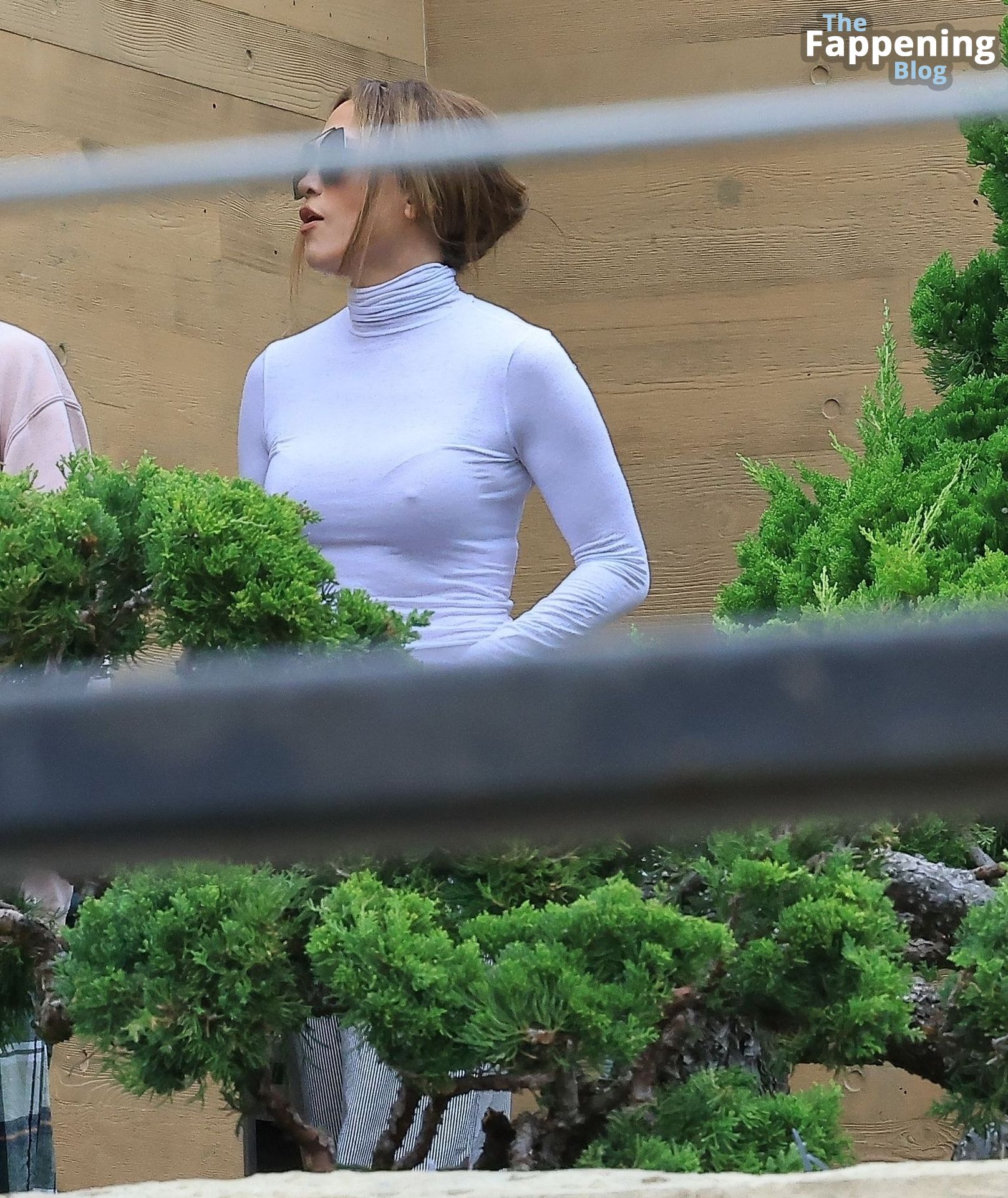 Jennifer Lopez Shows Off Her Pokies as She Enjoys Lunch at Nobu (89 Photos)