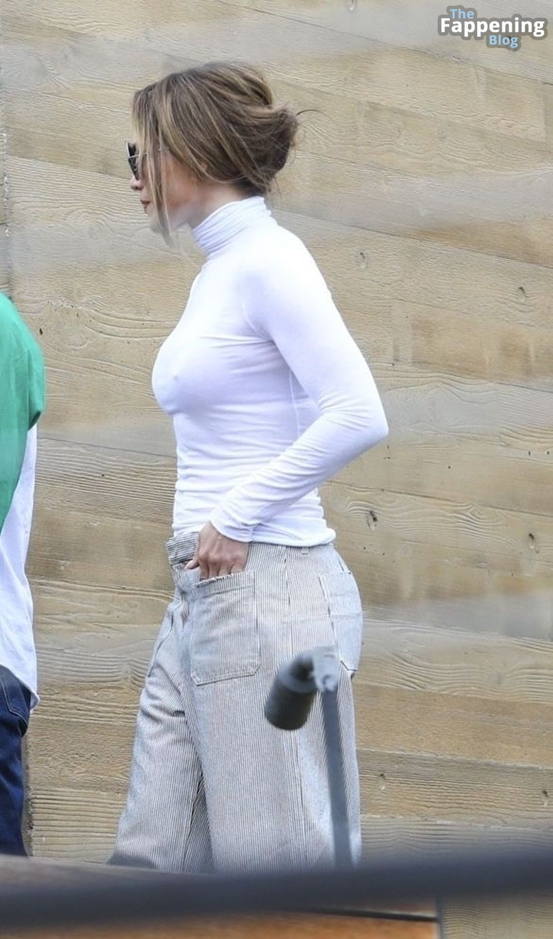 Jennifer Lopez Shows Off Her Pokies as She Enjoys Lunch at Nobu (89 Photos)