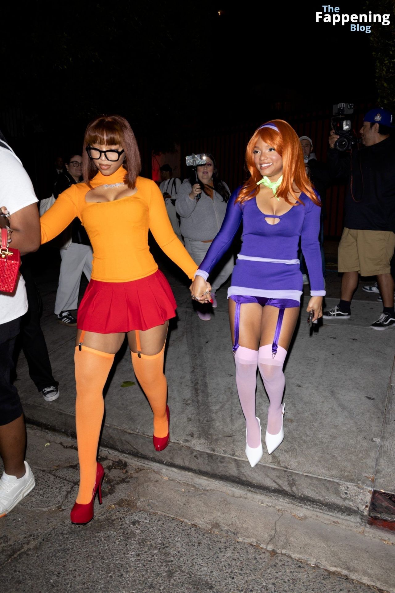 Halle Bailey &amp; Chloe Bailey Stun in Scooby-Doo Costumes at Kendall’s Halloween Party (81 Photos)