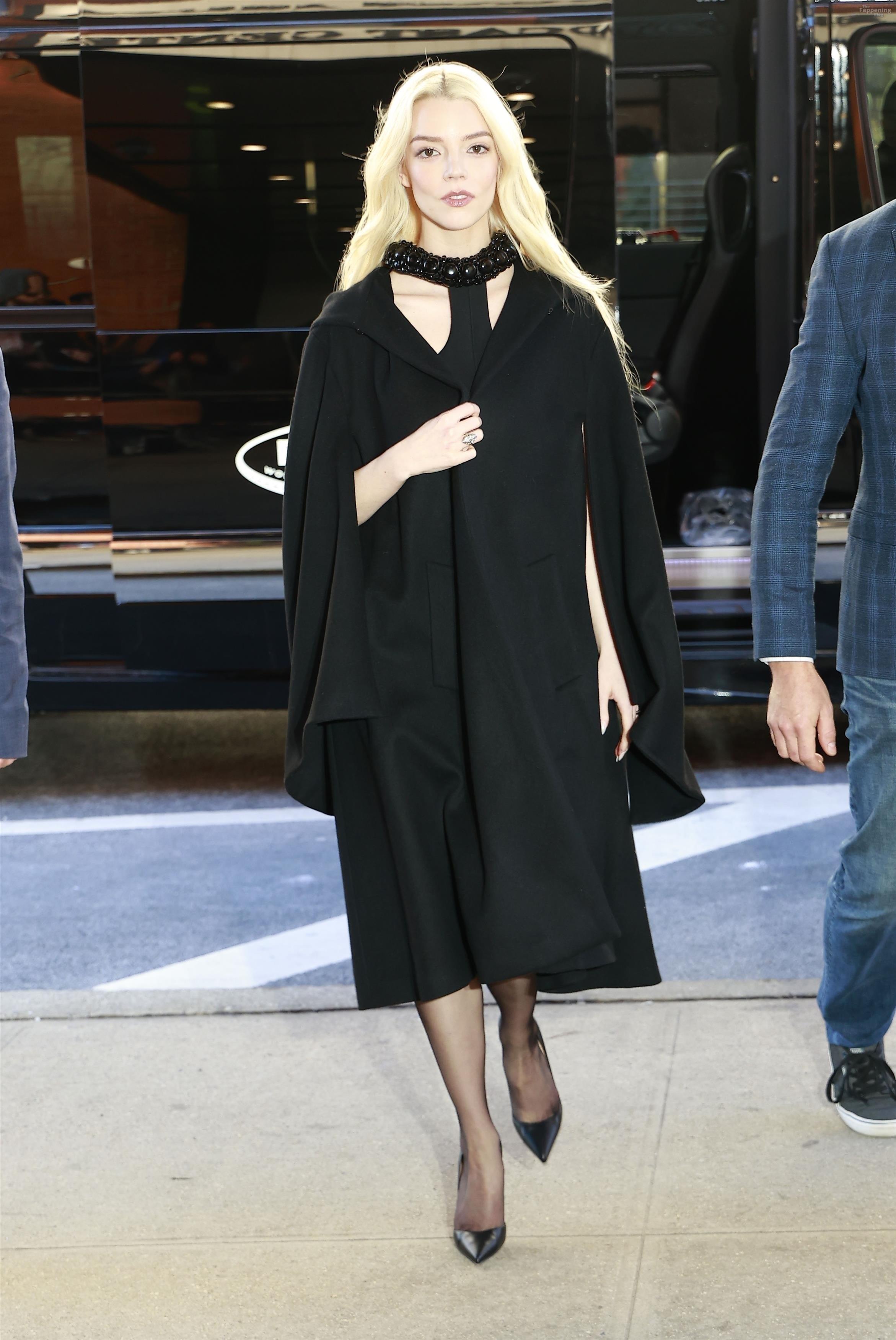 Anya-Taylor-Joy-41-thefappeningblog.com_.jpg